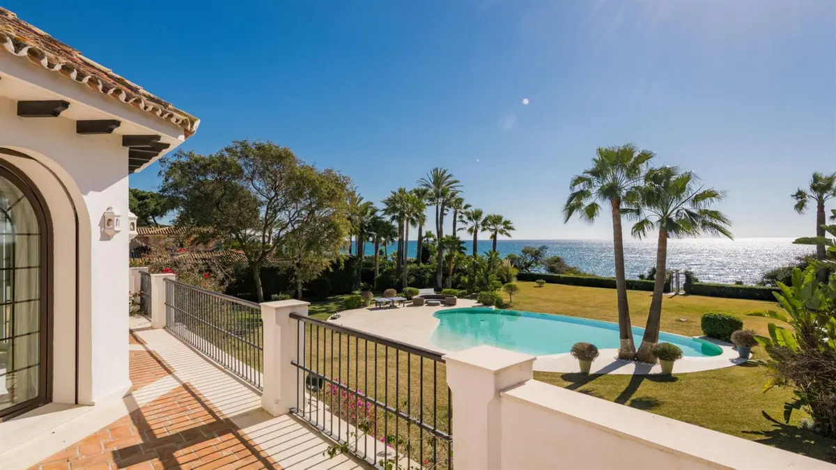R5017099 - 8 Dormitorio Villa en Estepona, Málaga R5017099 - 8 Dormitorio Villa en Estepona, Málaga