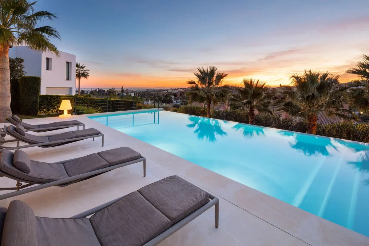 R4905736 - 7 Bedroom Villa in Marbella, Malaga R4905736 - 7 Bedroom Villa in Marbella, Malaga