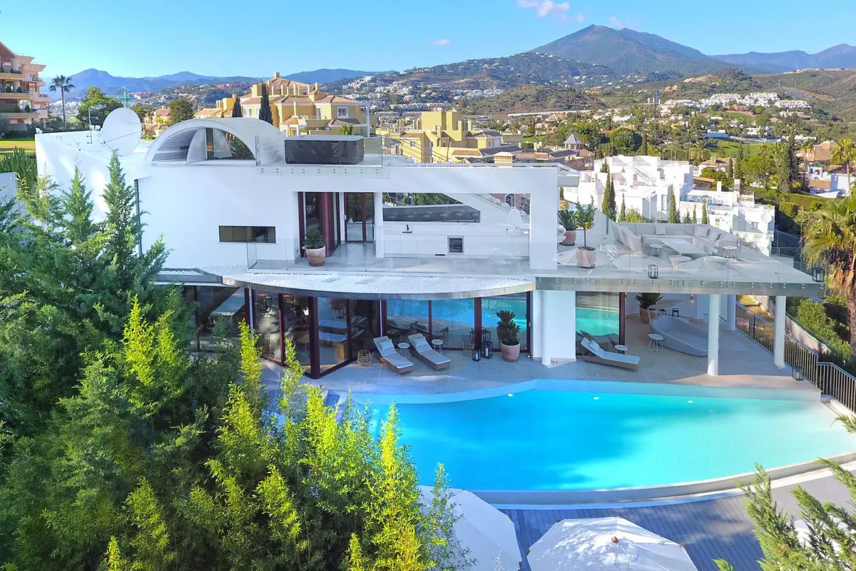 R4826599 - 7 Bedroom Villa in Marbella, Malaga R4826599 - 7 Bedroom Villa in Marbella, Malaga